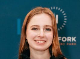 18 Year Old High School Student Invents Water Filter for Microplastics